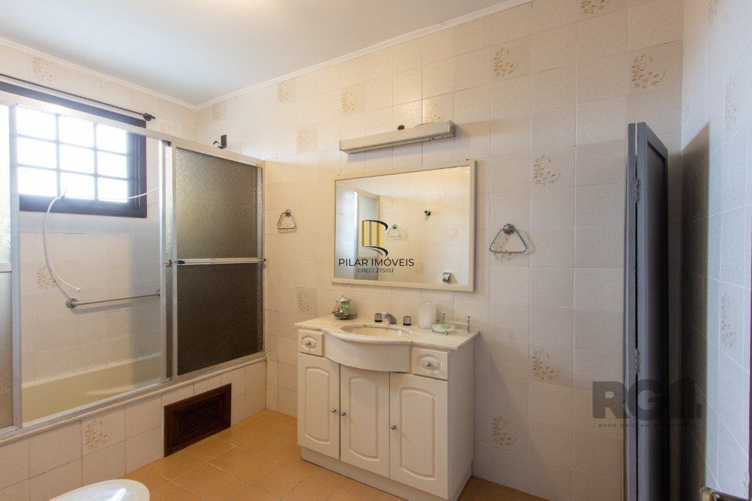 Casa para Venda - 200m², 3 dormitórios, sendo 1 suites, 3 vagas - Jardim Verde