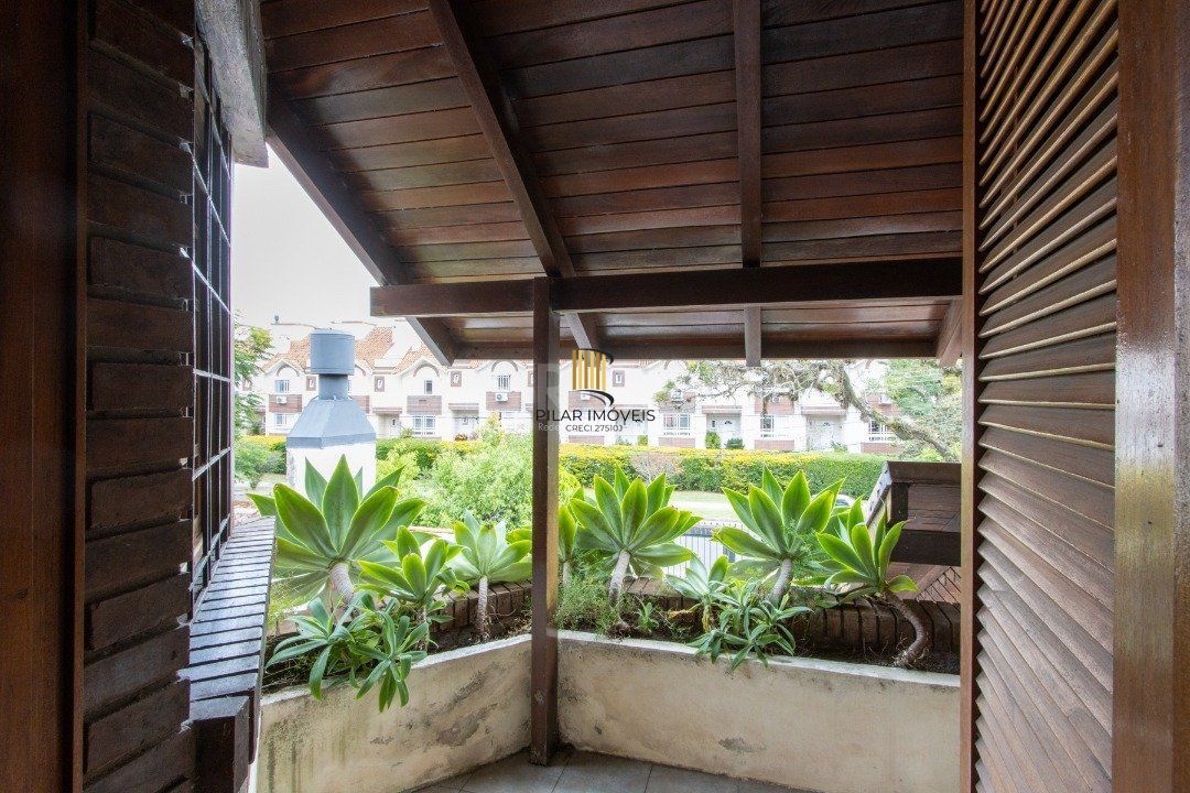 Casa 5 Dormitório(s) Bairro Tristeza