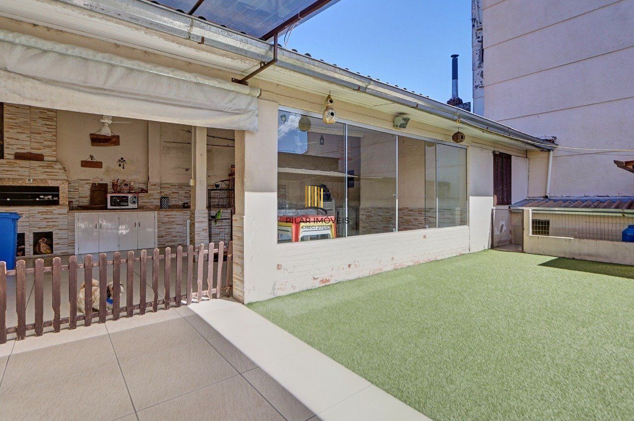 Casa térrea 2 dorm Zona Sul