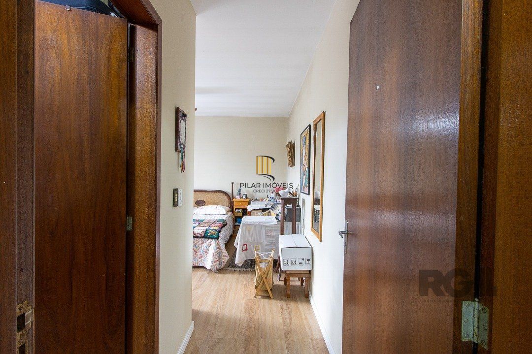 Casa 3 dormitórios no bairro Ipanema