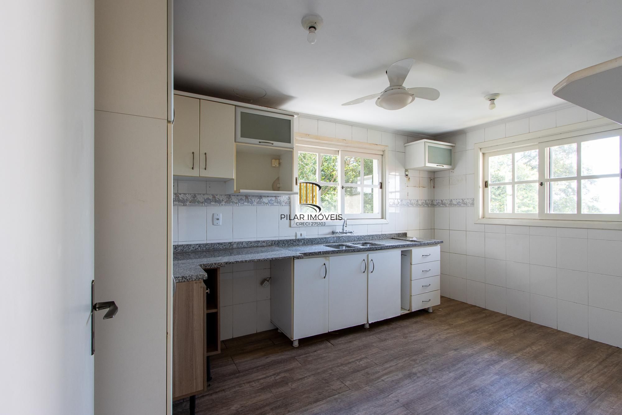 Casa à venda no Altos do Ipê no Bairro Espirito Santo.