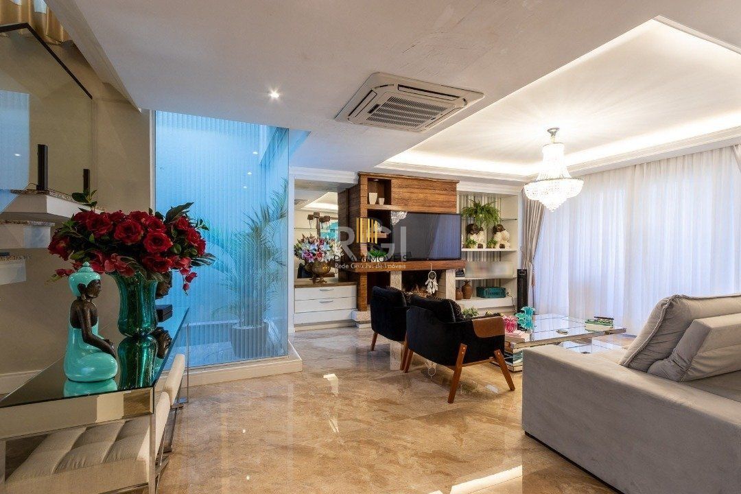 Casa 3 dormitórios no bairro Vila Assunção