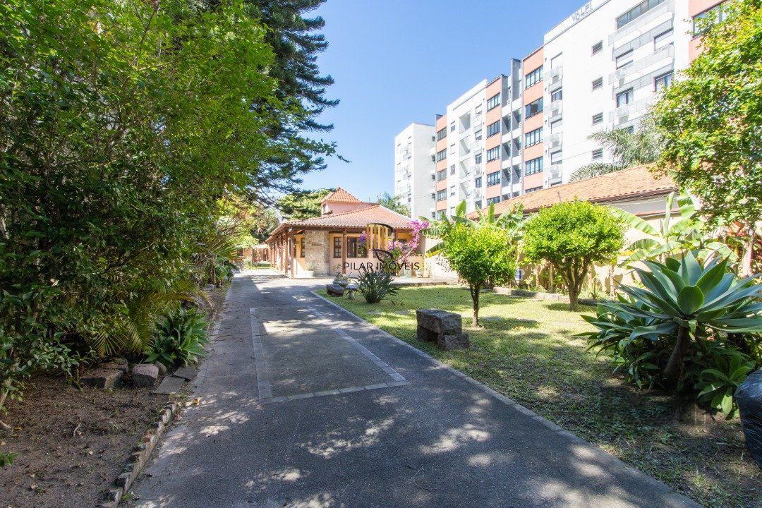 Casa 2 dormitórios no bairro Camaquã