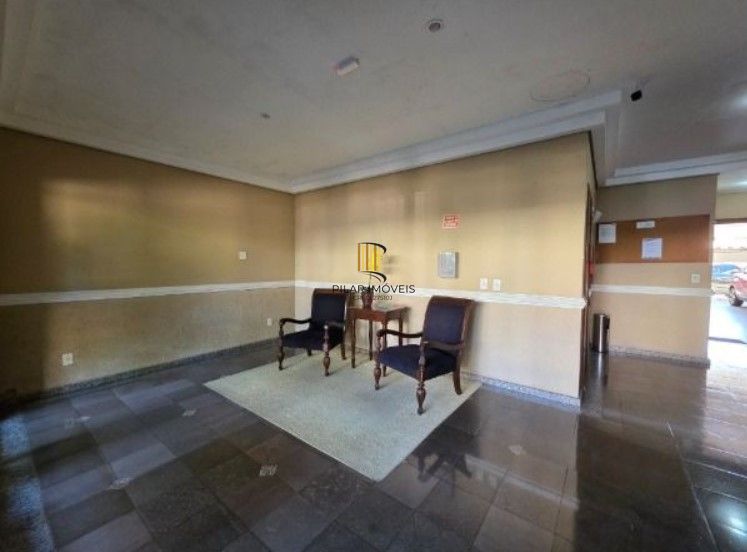 Apartamento  com 2 dormitórios, lavabo, banho social e churrasqueira integrada.