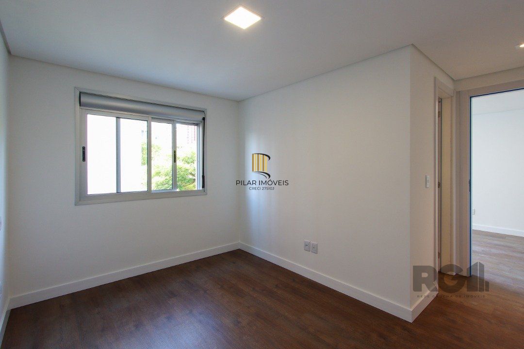 Apartamento em Porto Alegre no Bairro Petrópolis, de 1 quarto, semi mobiliado.