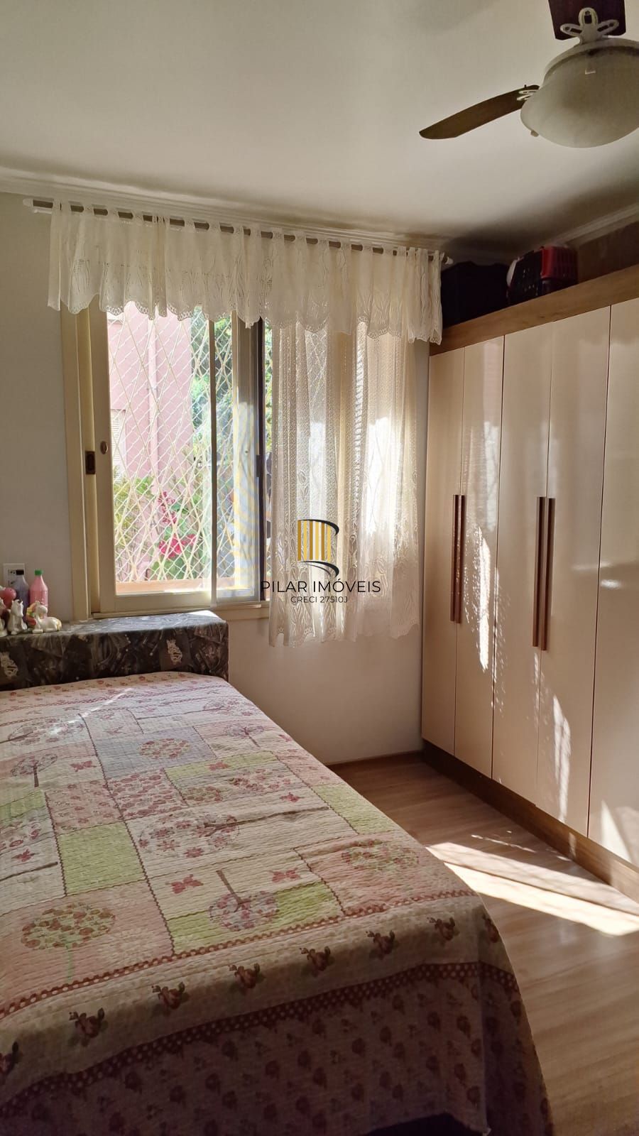 Apartamento  2 dormitórios,  garagem -  bairro Tristeza, Porto Alegre