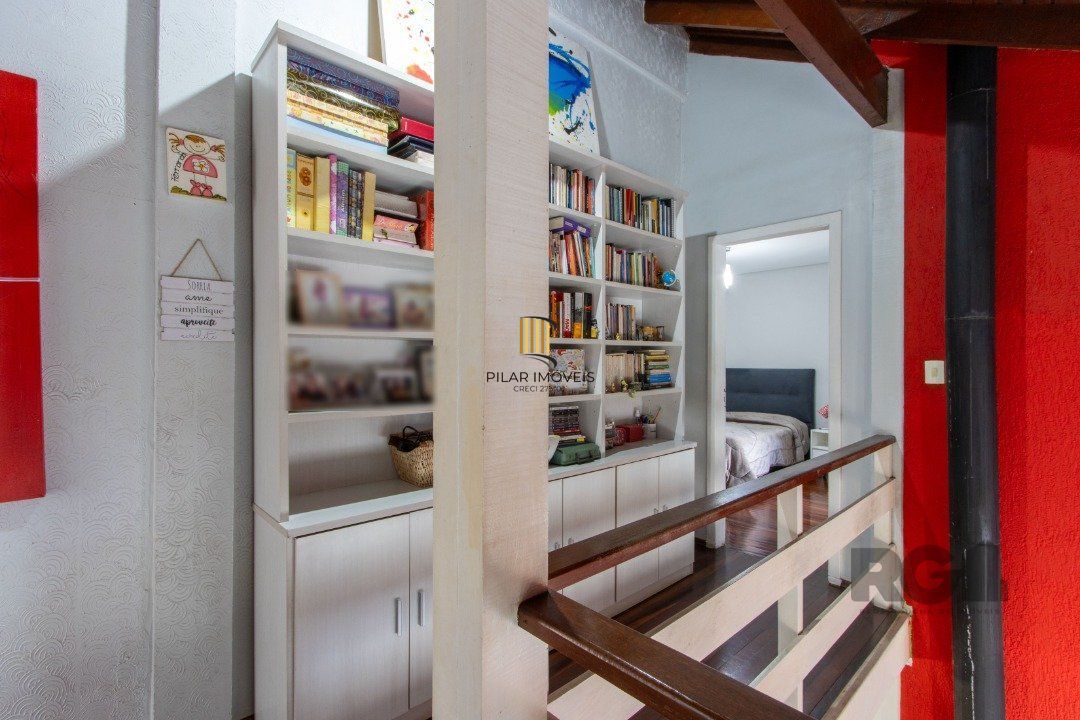 Casa 3 dormitórios no bairro Camaquã