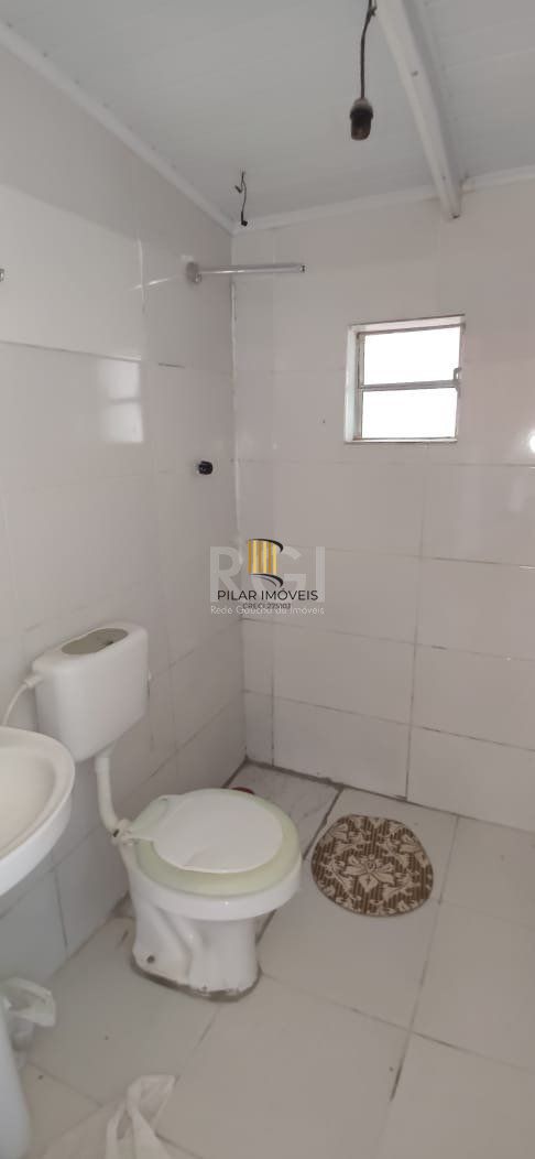 Casa para Venda com 2 dormitórios e 2 vagas no bairro Hípica