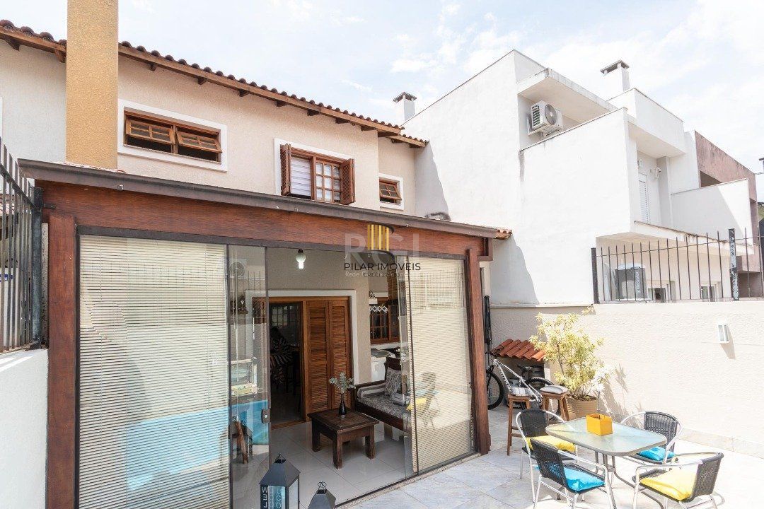 Casa Condominio para Venda - 139m², 2 dormitórios, sendo 2 suites, 1 vaga - Hípica