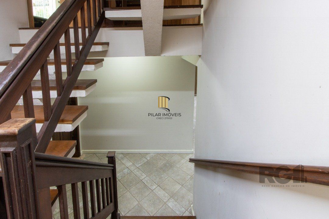 Excelente casa comercial com aproximadamente 300m² de área construída