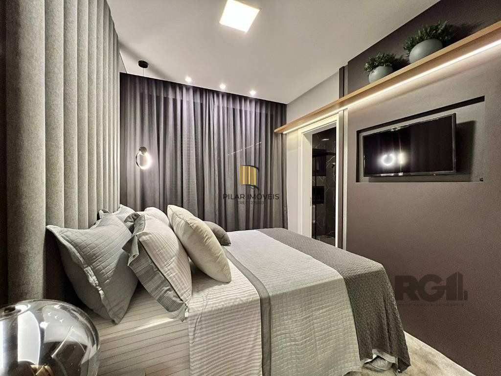 Casa térrea no Condomínio Velas da Marina com 4 suítes, piscina e 243m² privativos