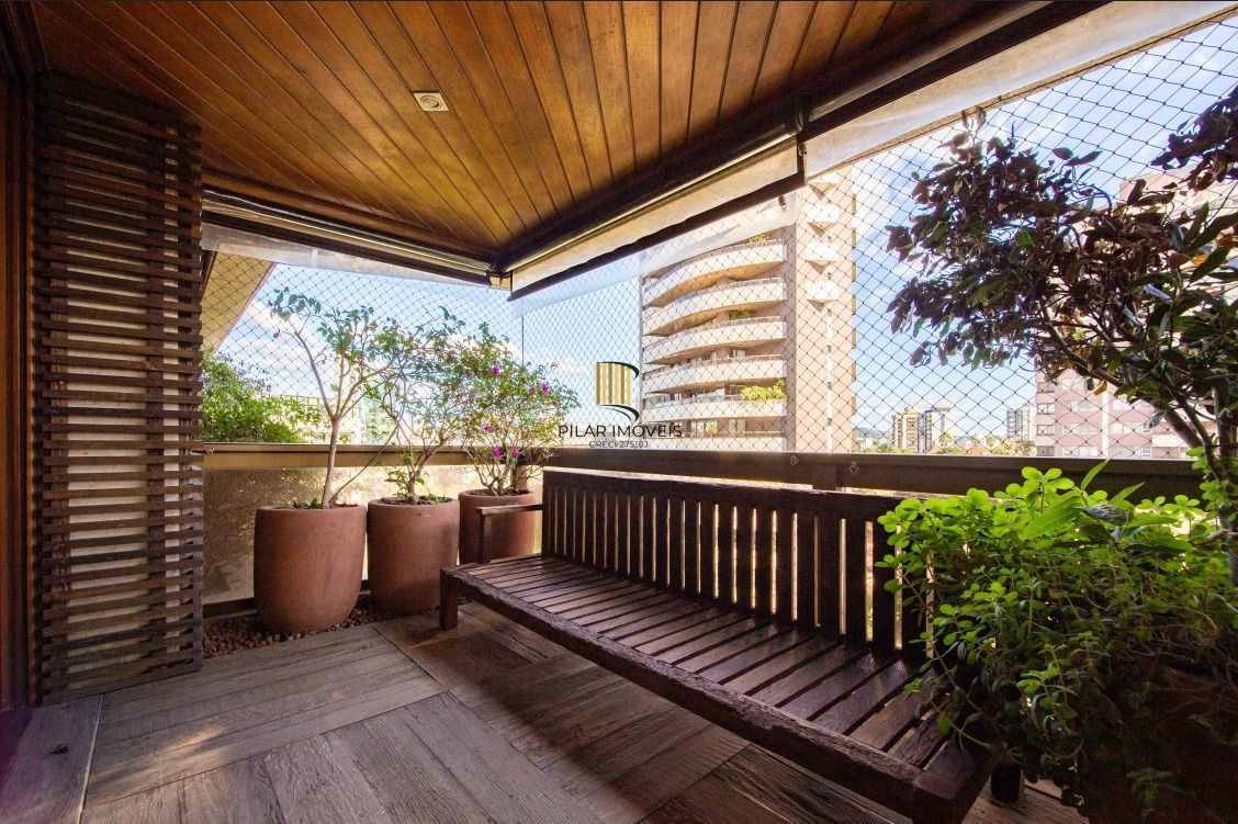 VISTA PERENE COM UM BELISSIMO POR DO SOL, 510M² NO BAIRRO MAIS ELEGANTE DE PORTO ALEGRE, MOINHOS DE VENTO
