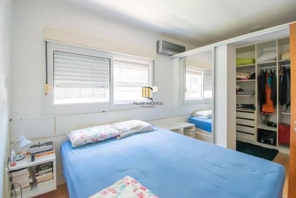 Apartamento com 2 dormitórios (reversível para 3) e 1 vaga escriturada  à venda no coração de Ipanema
