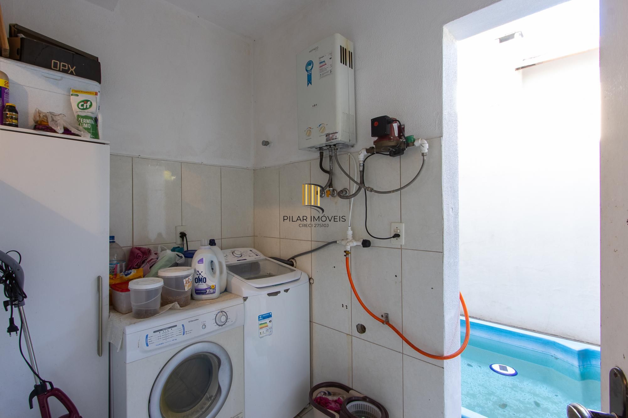 Casa de Condomínio 3 dormitórios no bairro Hípica