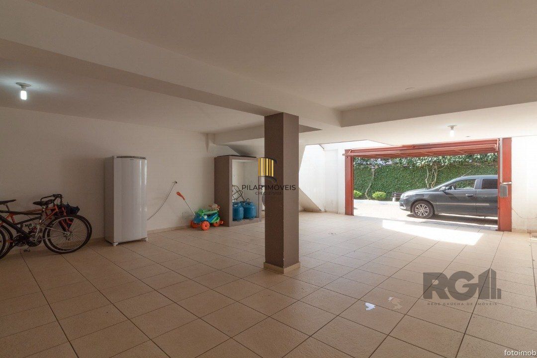 Casa Condominio para Venda - 307m², 5 dormitórios, sendo 1 suites, 4 vagas - Cristal