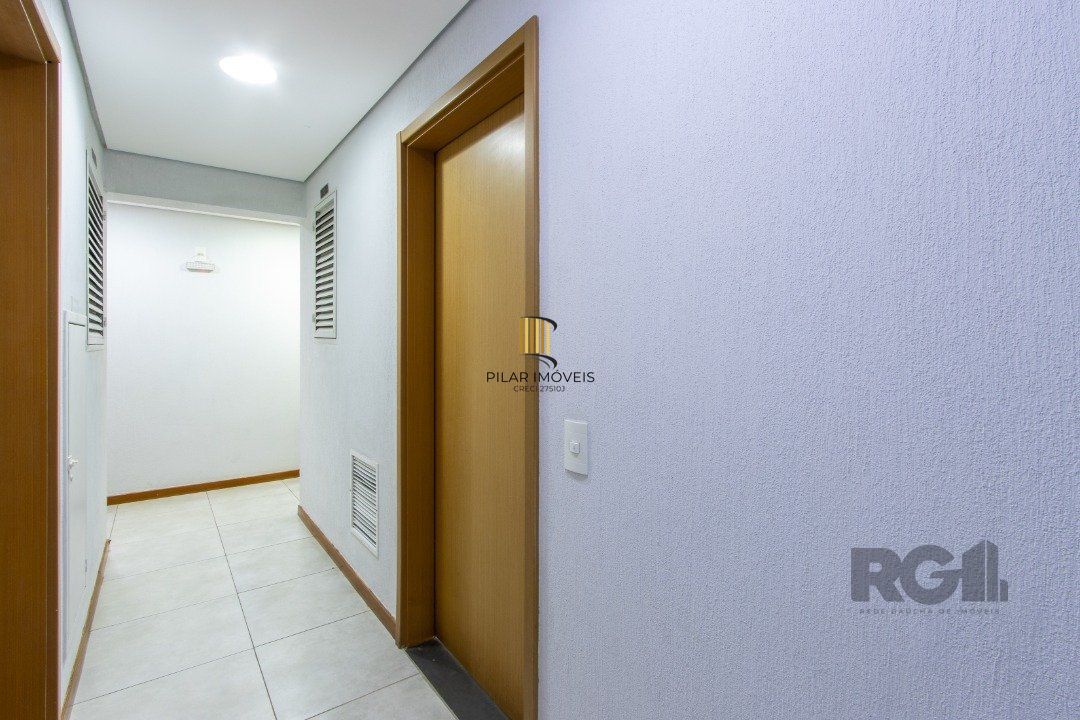 Apartamento semi-mobiliado, com área privada de 50,95 M2