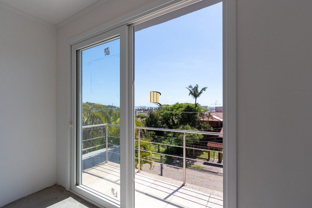 Casa para Venda - 168m², 3 dormitórios, sendo 1 suites, 2 vagas - Imperial Park