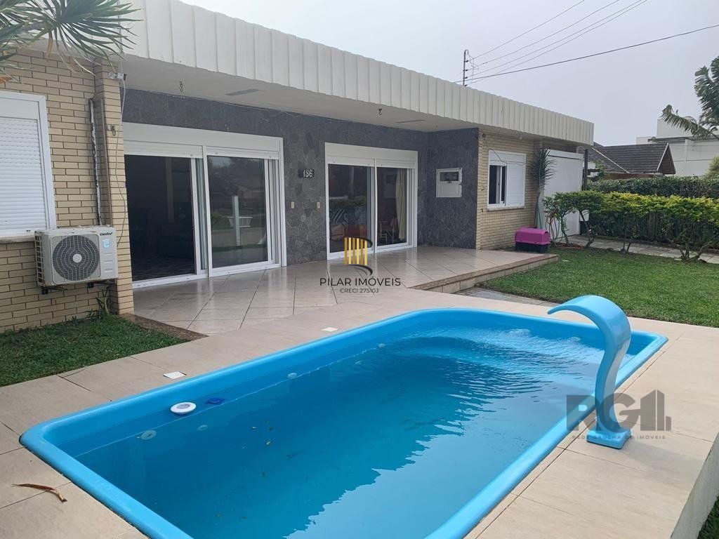 Casa com 6 dormitórios em Atlântida - Pilar Imóveis