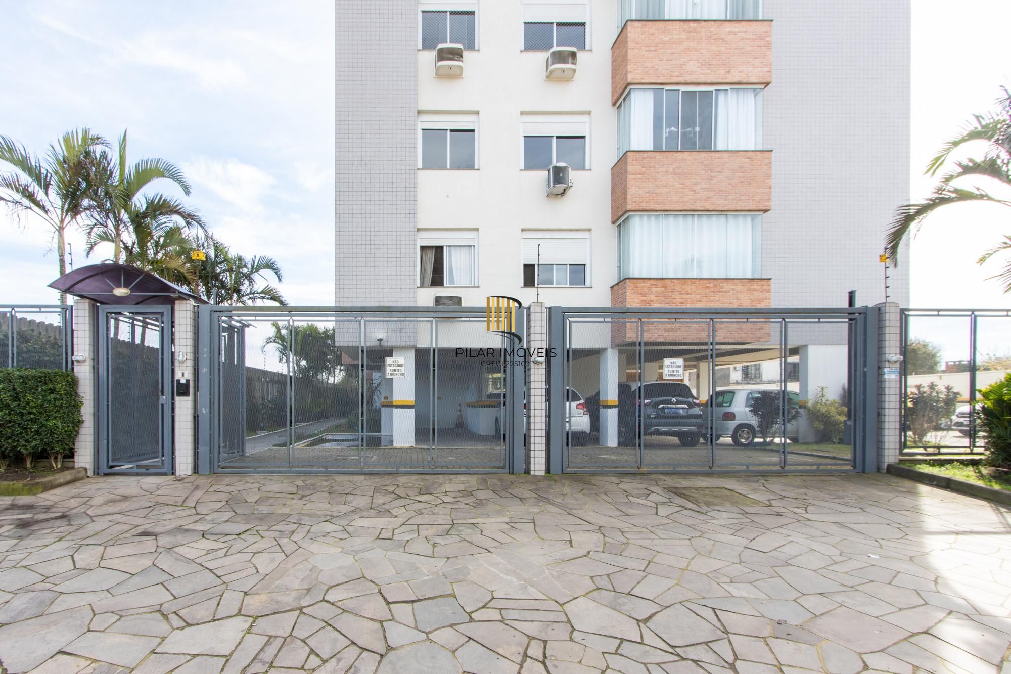 Apartamento de 2 dormitórios, na zona sul de Porto Alegre, semi-mobiliado, churrasqueira e box escriturado.