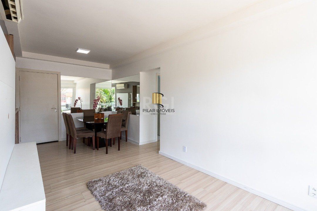 APARTAMENTO SEMIMOBILIADO