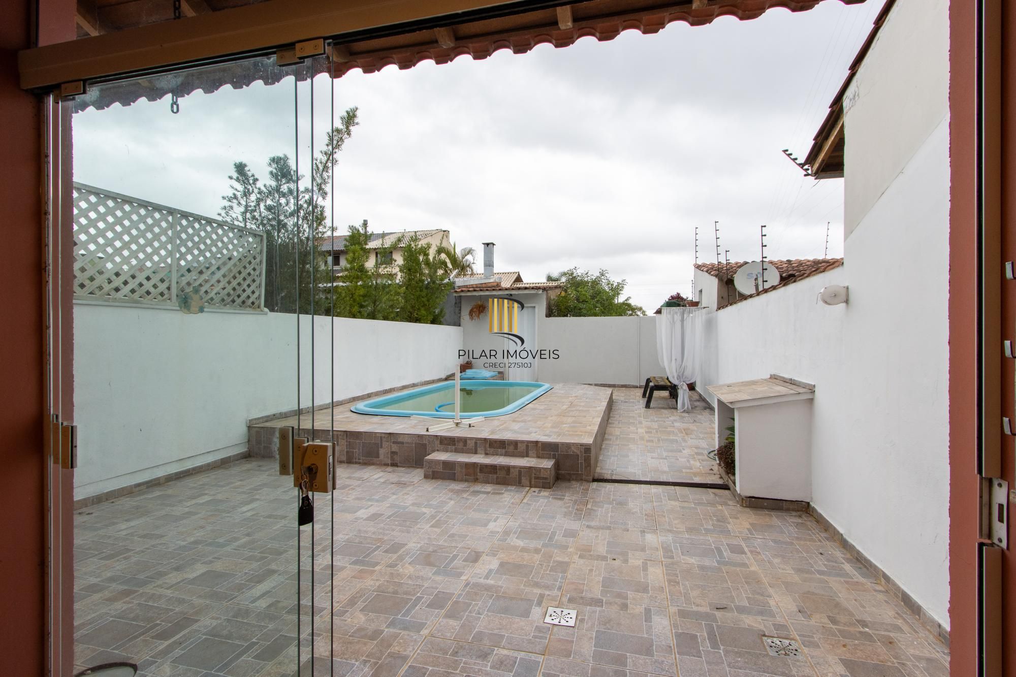 Casa térrea com 2 dormitórios I Bairro Hípica
