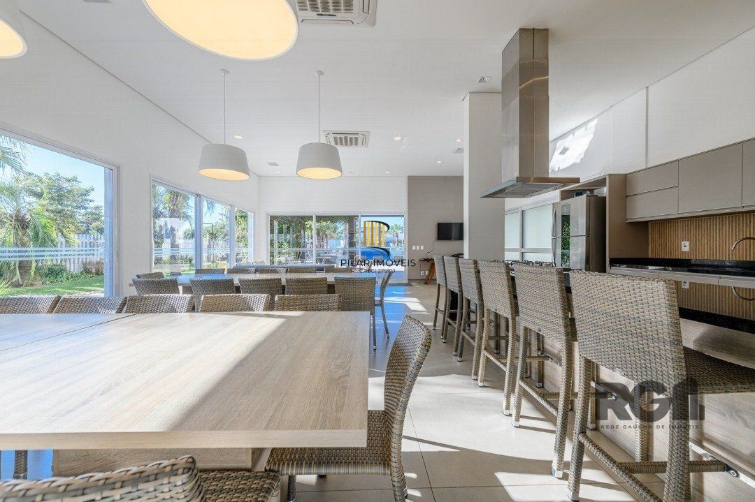 Apartamento para Venda - 138.33m², 3 dormitórios, sendo 1 suites, 3 vagas - Centro