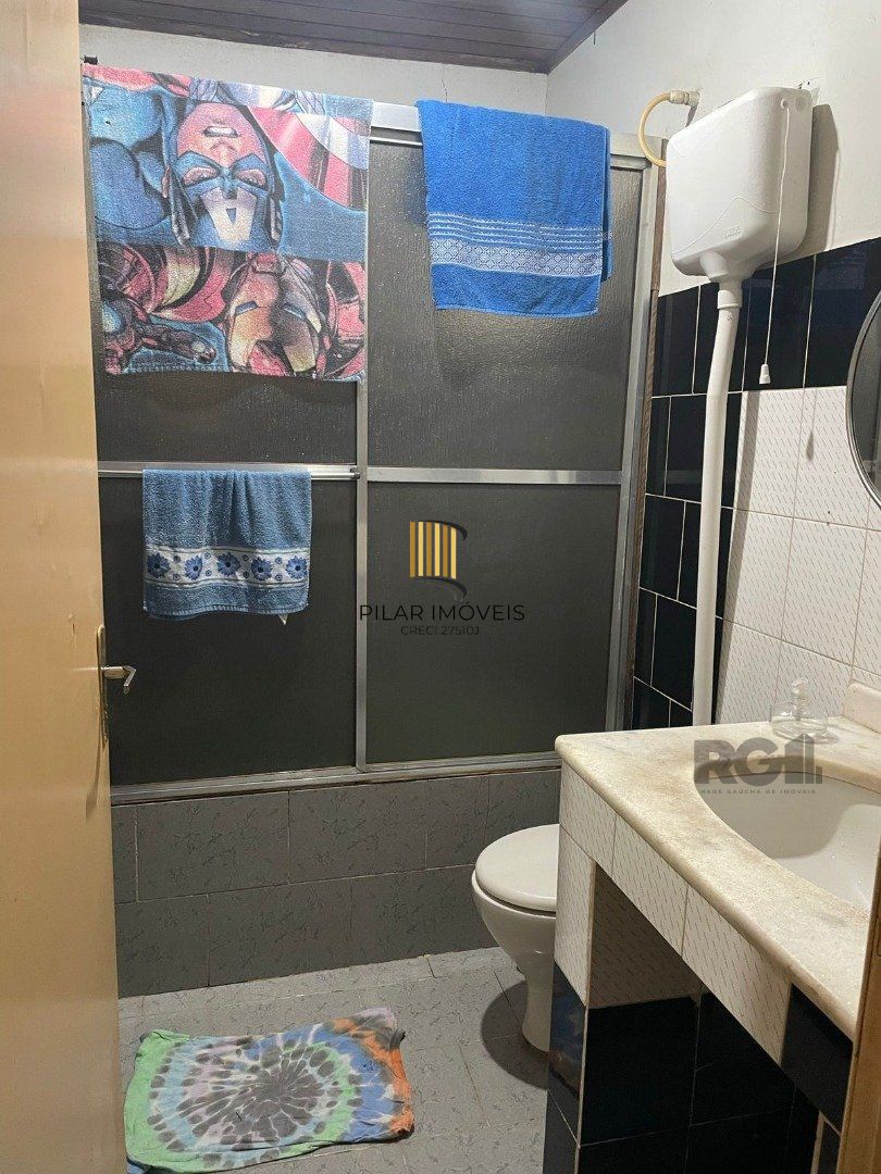 Casa 6 dormitórios no bairro Ponta Grossa