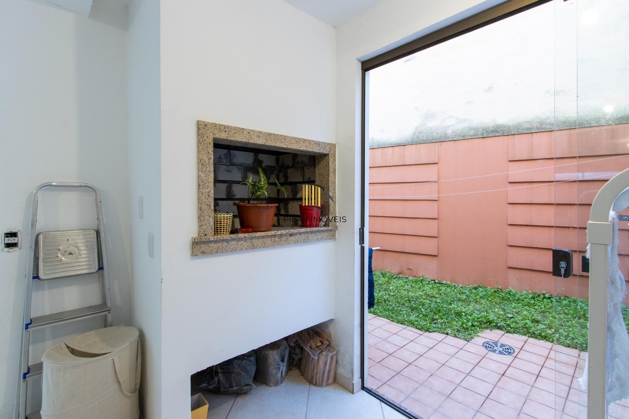 Casa em condominio
