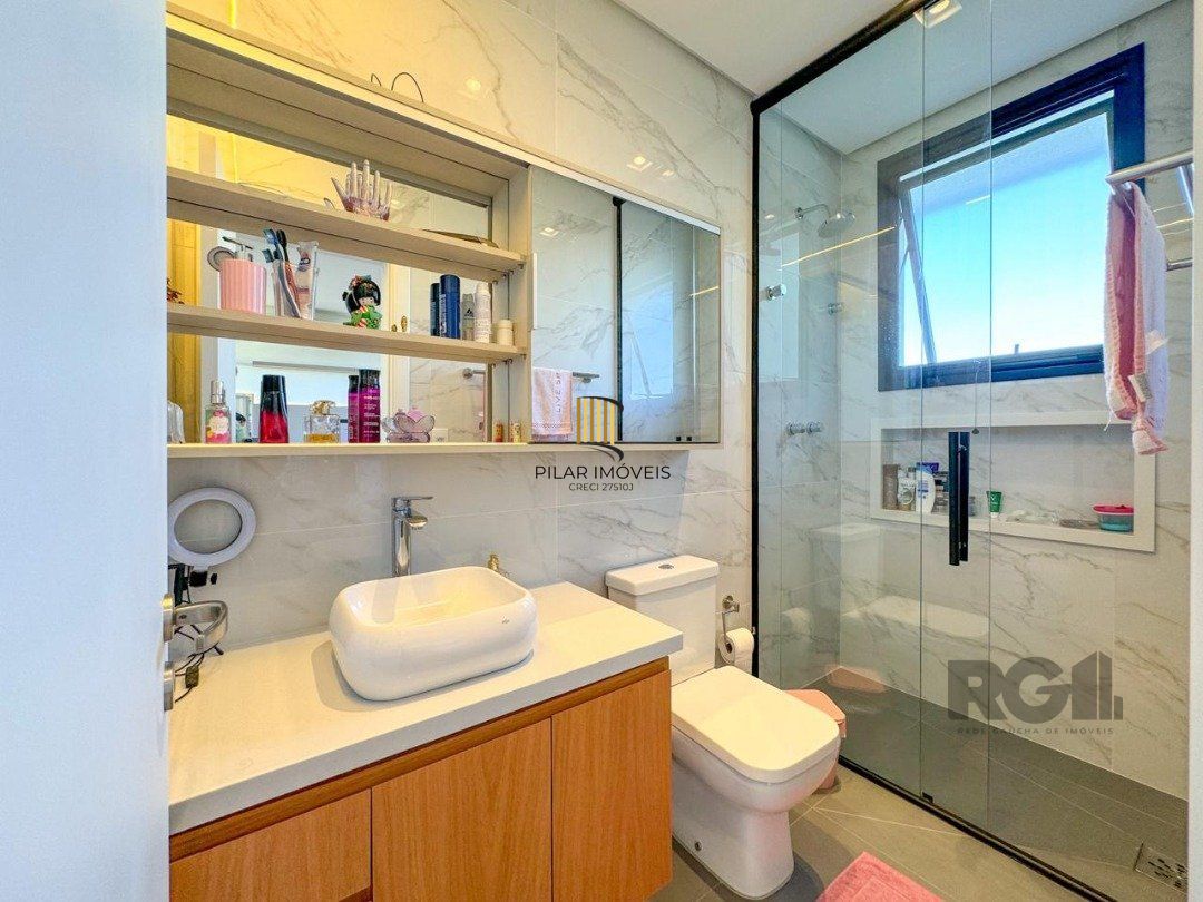 Casa Condominio para Venda - 340m², 4 dormitórios, sendo 4 suites, 4 vagas - Alphaville
