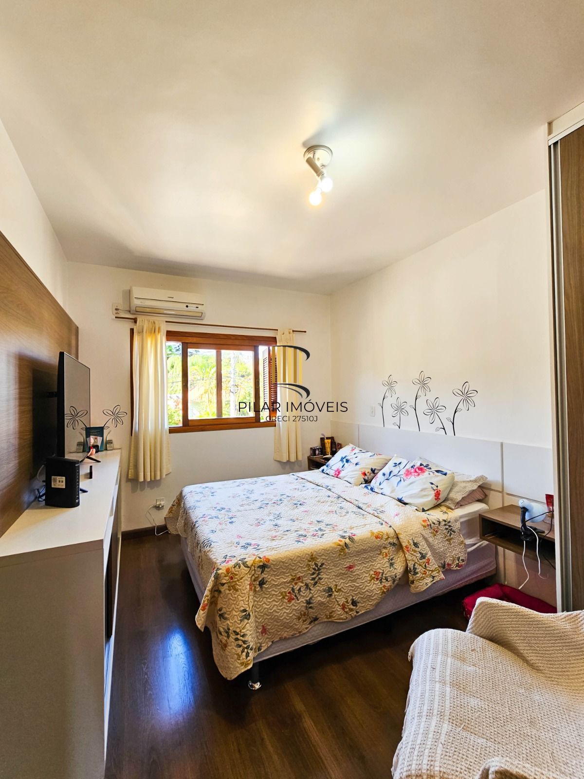 Casa 3 dormitórios no bairro Tristeza