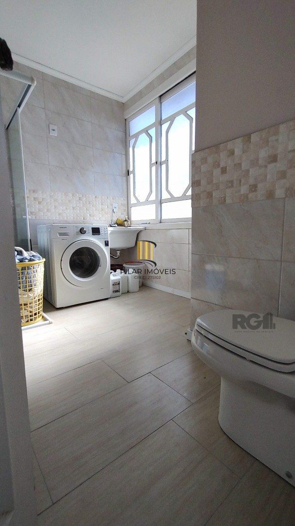 Sobrado, 5 quartos, 2 suites, pátio, 3 vagas - Bairro Vila Nova