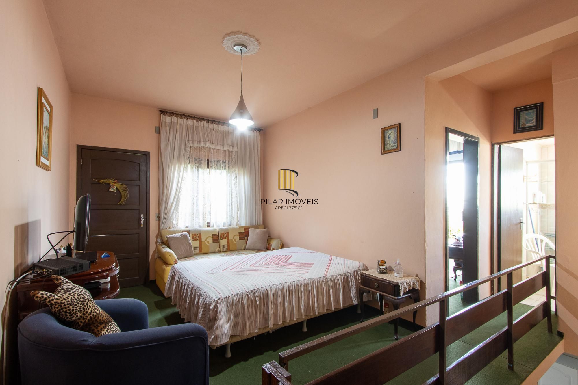 **Casa de 05 dormitórios, 03 suítes, 06 Banheiros, com 315,10m² privativos na Vila Conceição, Porto Alegre, RS**