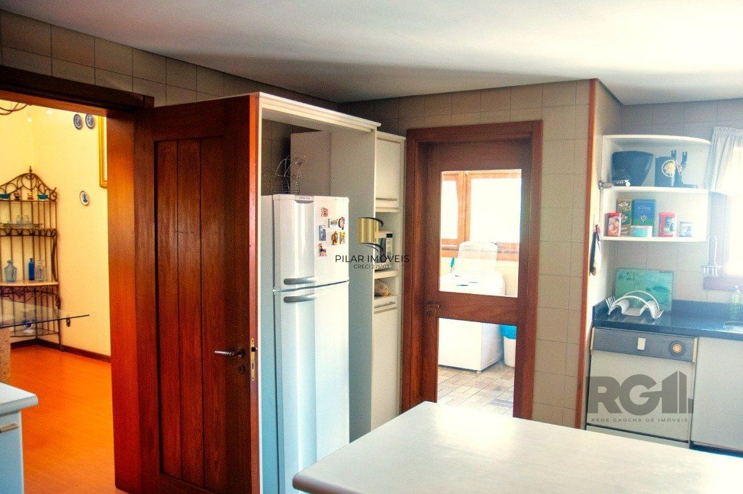 xcelente cobertura, 3 dormitórios, 1 suíte, (atualmente 3, ampliada suíte do casal),