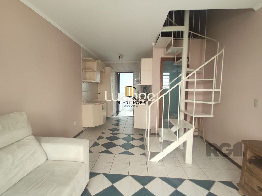 Casa em condomínio, com 57,66m² de área privativa 2 dormitórios transformados em 1 e 1 vaga coberta e escriturada