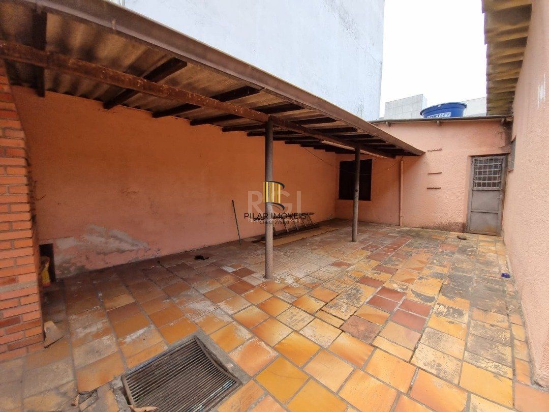 Casa 3 dormitórios no bairro Cristal