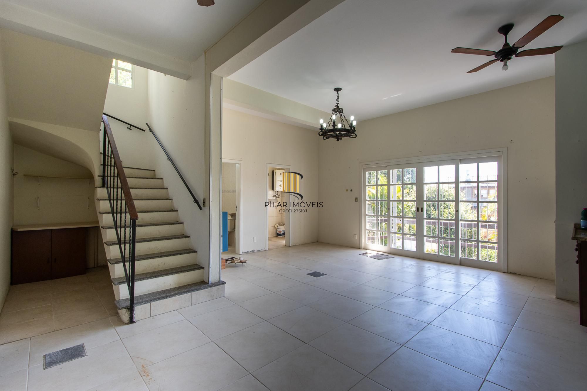 Casa à venda no Altos do Ipê no Bairro Espirito Santo.