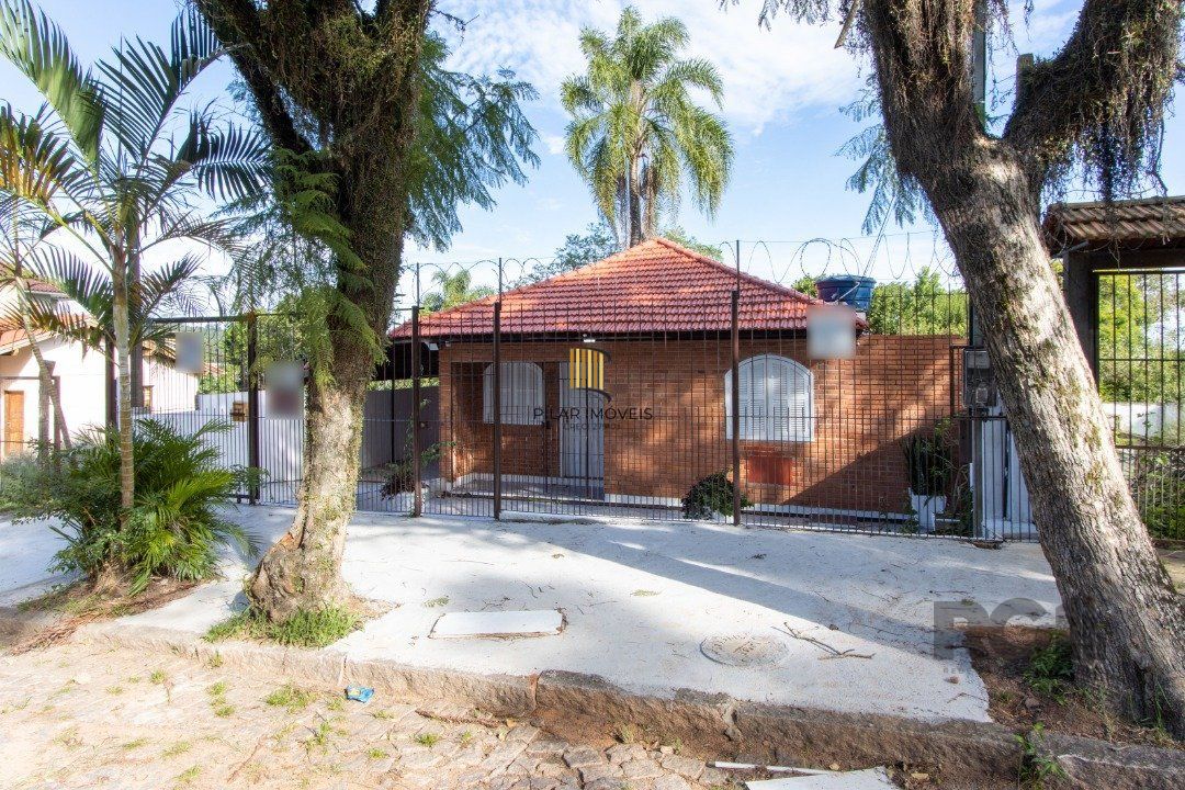 Casa para Venda - 200m², 3 dormitórios, 2 vagas - Cavalhada