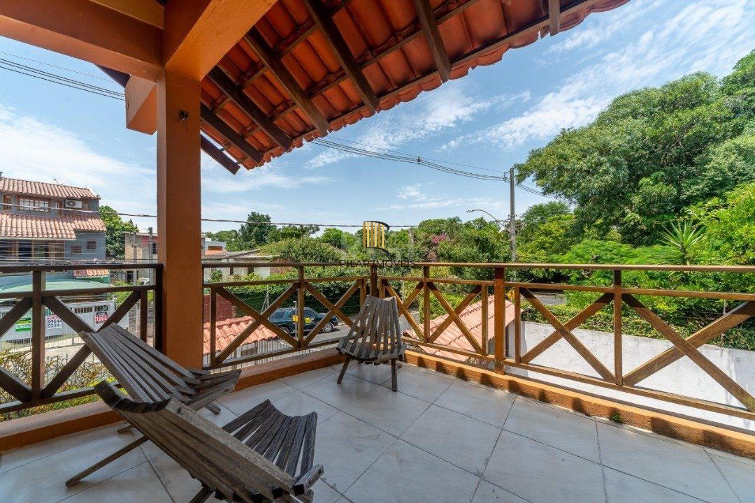 Casa de Condomínio 3 dormitórios no bairro Ipanema