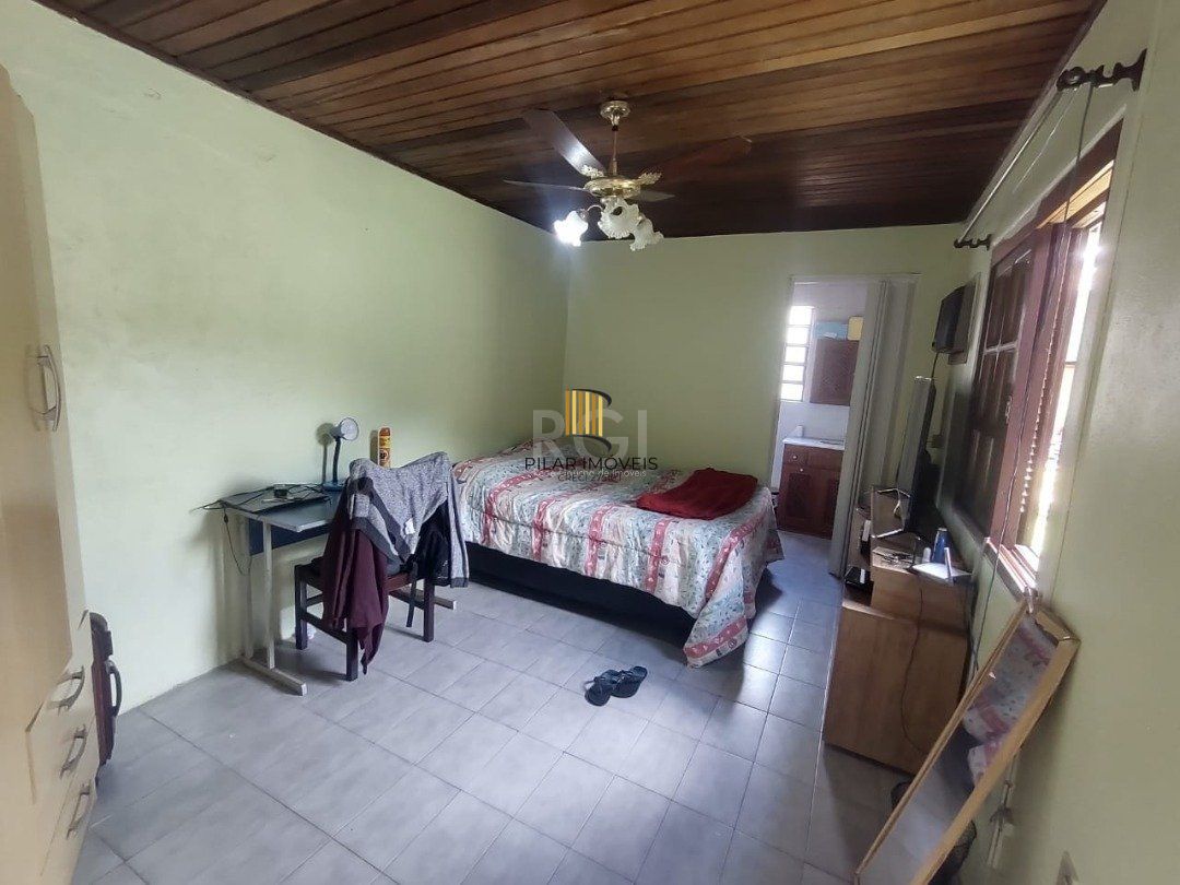 Casa para Venda - 265.1m², 3 dormitórios, 4 vagas - Guarujá