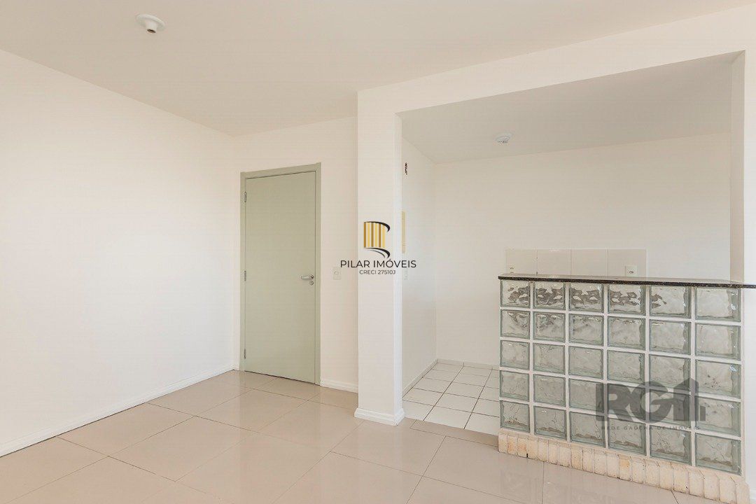 Apartamento  com 2 quartos e 1 banheiro no total