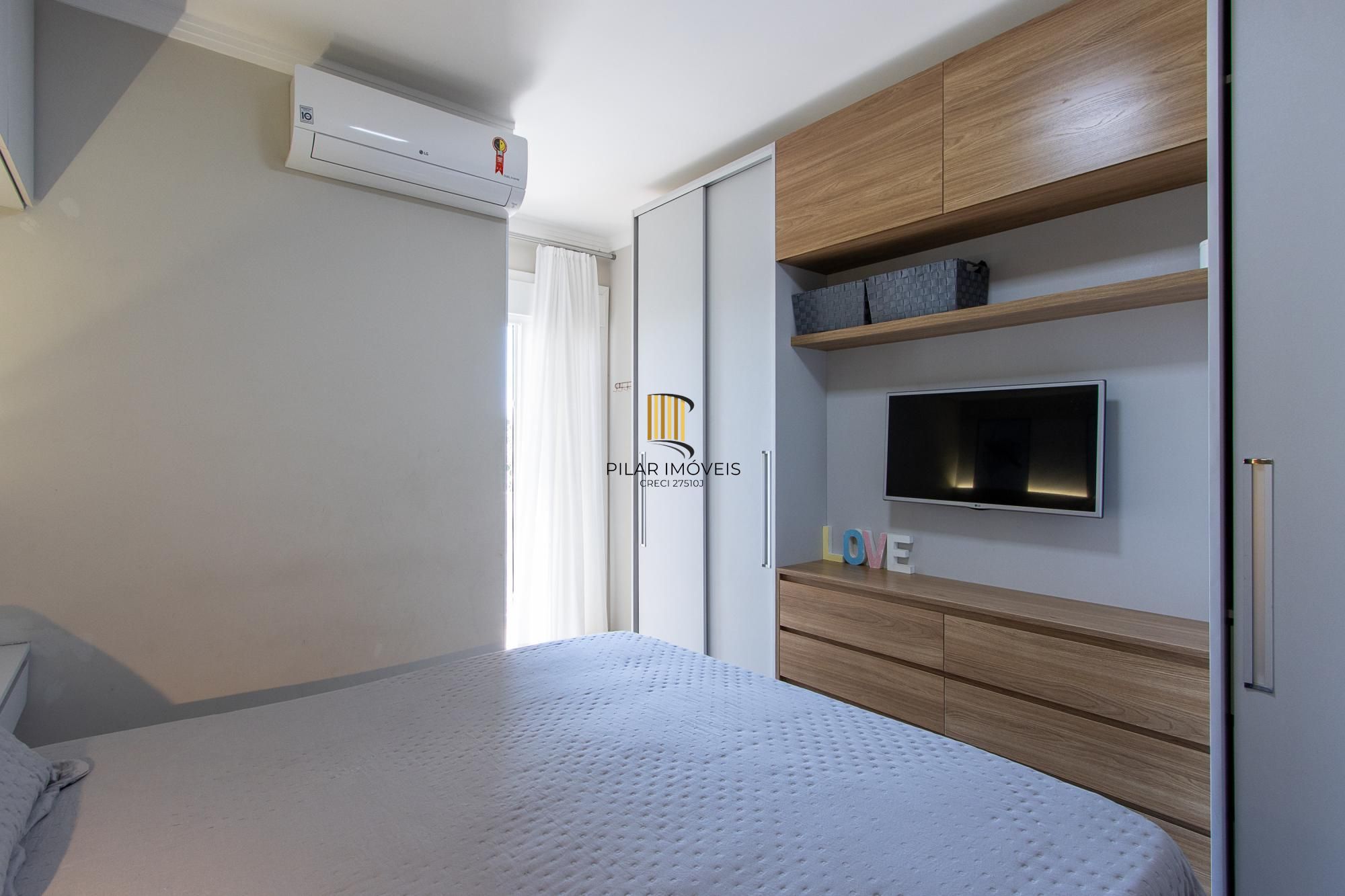 Ótima casa com 3dormitórios 1 suite no bairro Tristeza