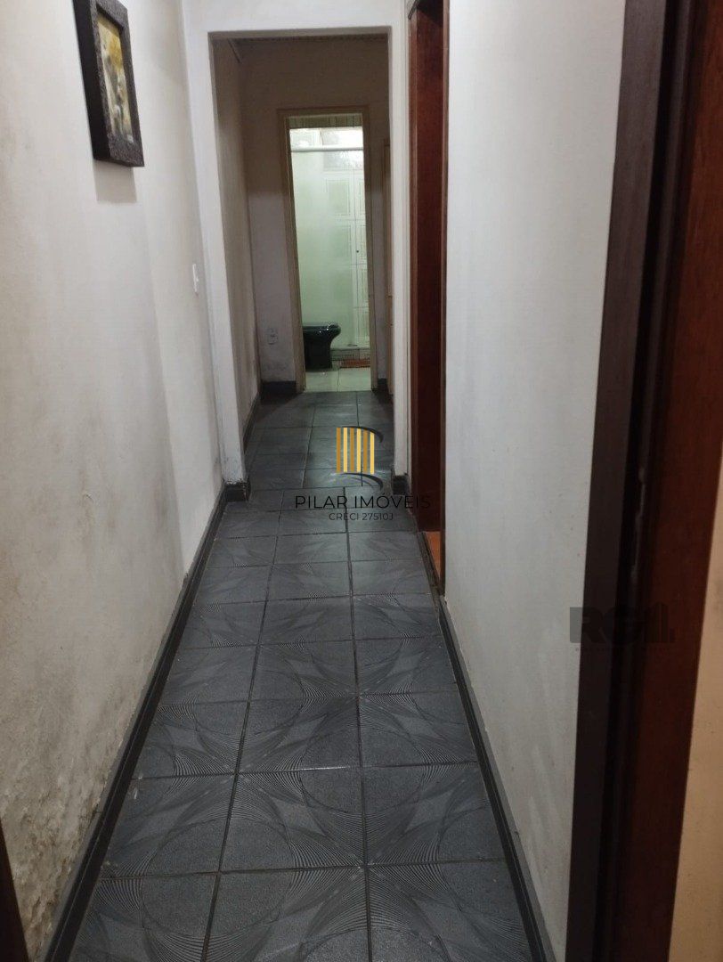 Casa 2 dormitórios no bairro Camaquã