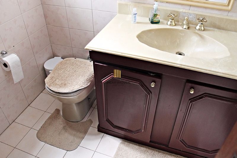 Predio para Venda - 236m², 0 dormitórios, 4 vagas - Menino Deus