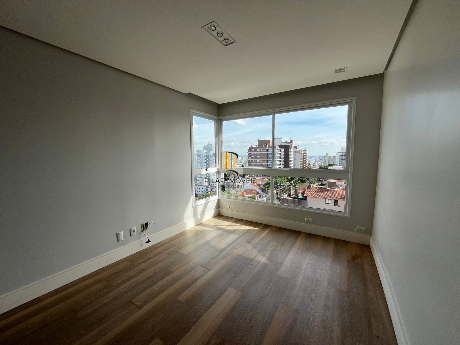 Apartamento Impecável no Petrópolis - 2 D (1 Suíte)