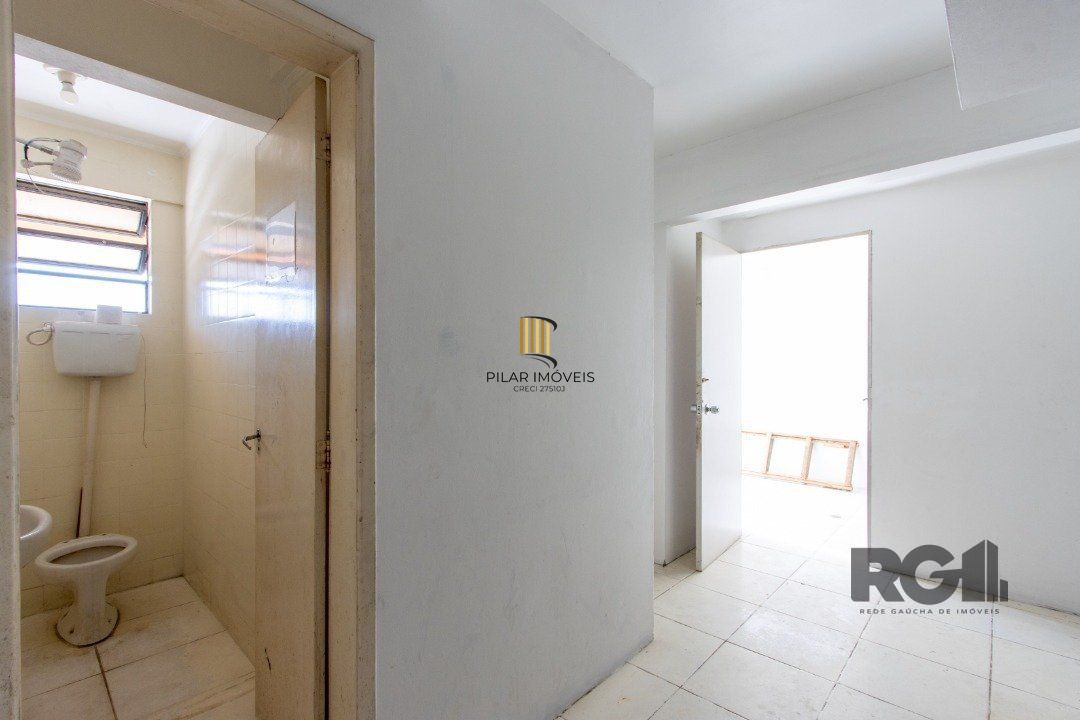 Loja para venda no bairro São João, com 160,50 m², 02 banheiros