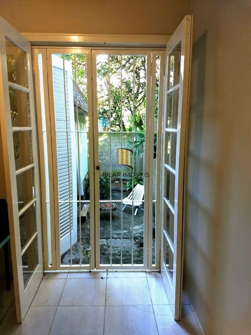 Casa para Venda - 200m², 4 dormitórios, sendo 1 suites, 4 vagas - Ipanema