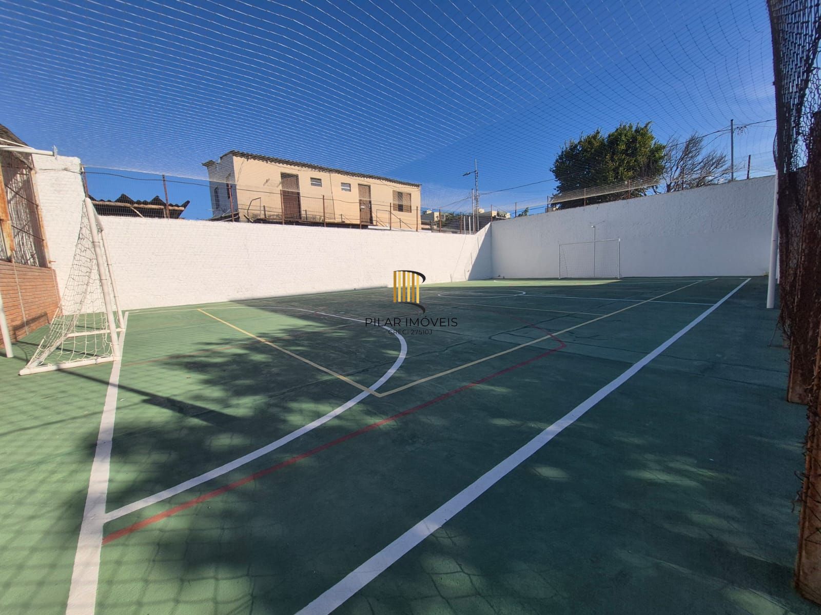 APARTAMENTO 2 DORMITORIOS 73M² 1 LANCE ESCADA