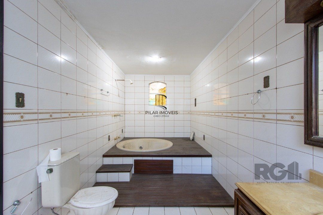 Casa 3 dormitórios no bairro Tristeza
