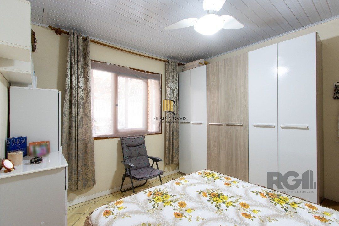 Casa 2 dormitórios no bairro Camaquã