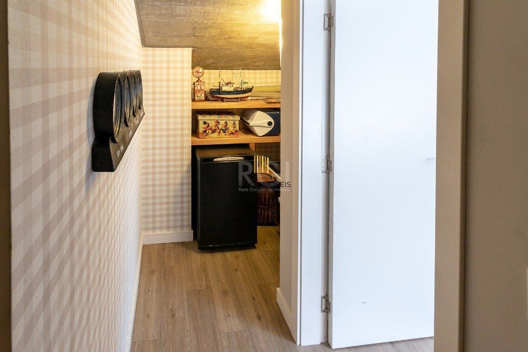Casa Condominio para Venda - 588.62m², 4 dormitórios, sendo 4 suites, 5 vagas - Pedra Redonda